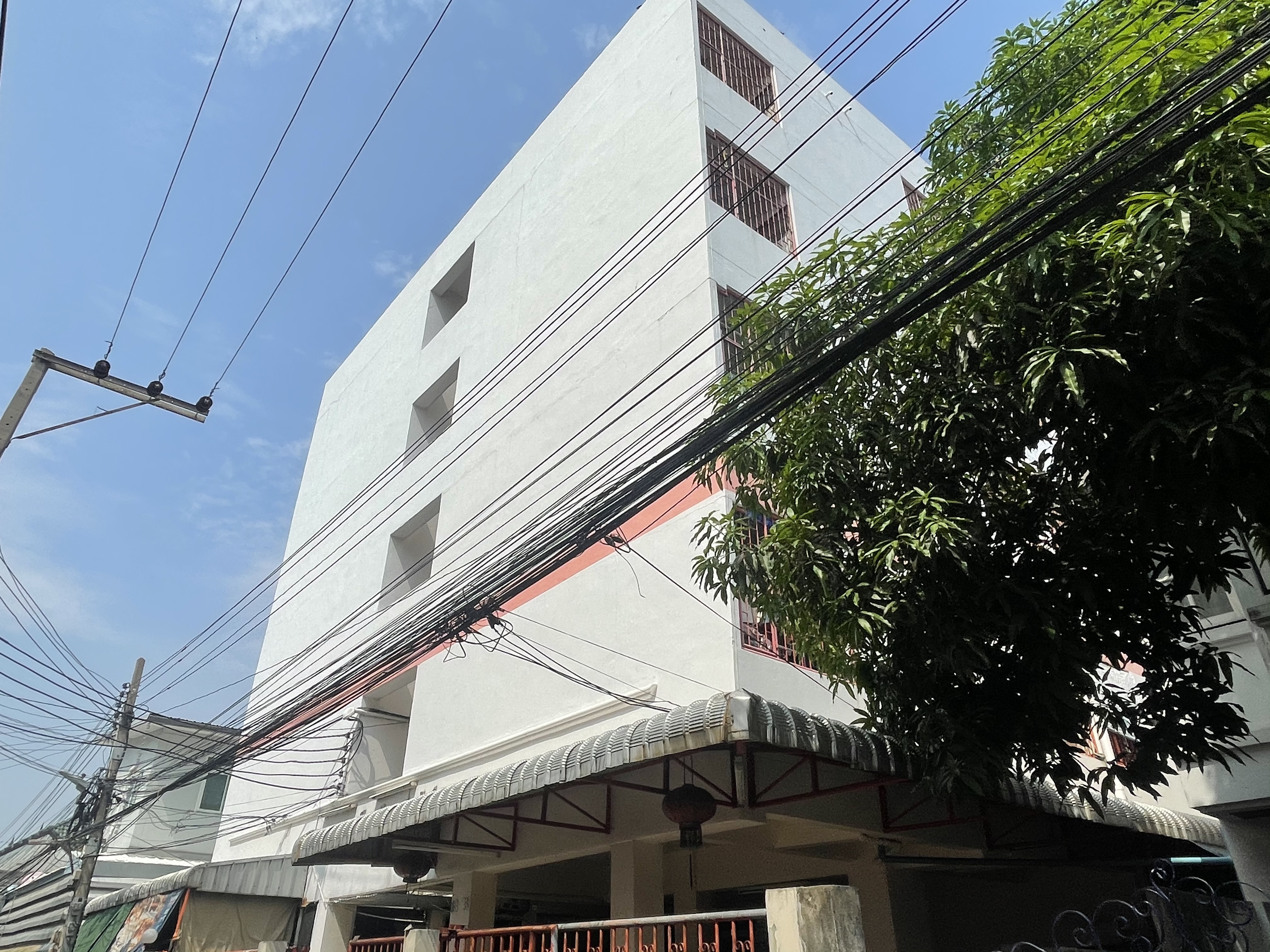 อพาร์ทเม้นท์ 5 ชั้น 48 ห้อง ราคาไม่แพง ใกล้ รพ.วิภาราม รถไฟฟ้า ปากเกร็ด